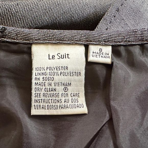 Le Suit Women's Gray Skirt Suit, Size 8, Pre-owned - Picture 6 of 6